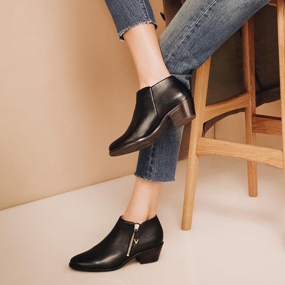 Vionic Shoes - Vionic Jolene Black Leather Booties